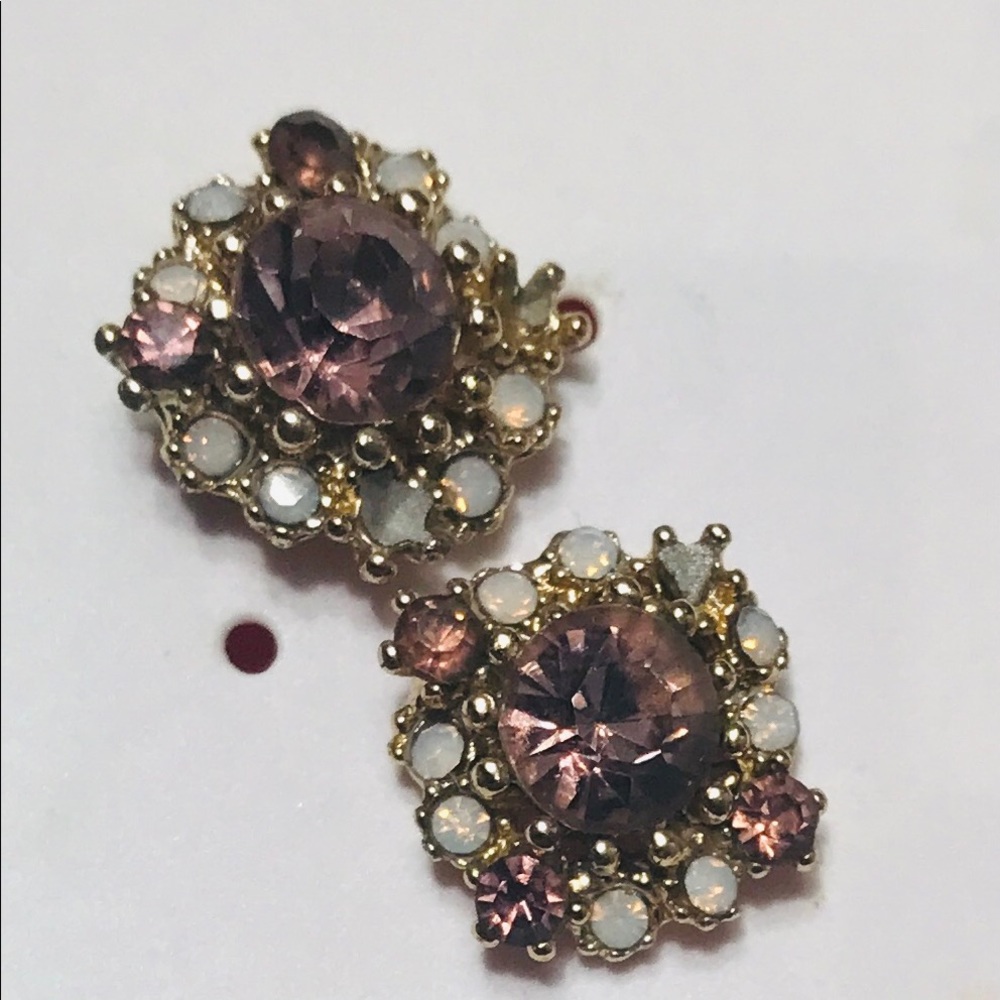 Women earrings